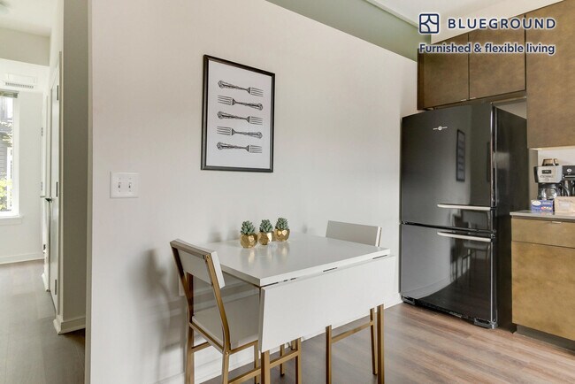 1250 9th St NW unit FL2-ID790, Washington, DC 20001 - photo 6