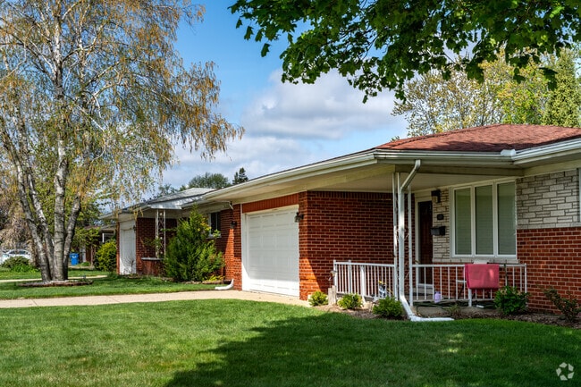 Northwest Warren is a tight-knit community comprised of well-maintained homes.