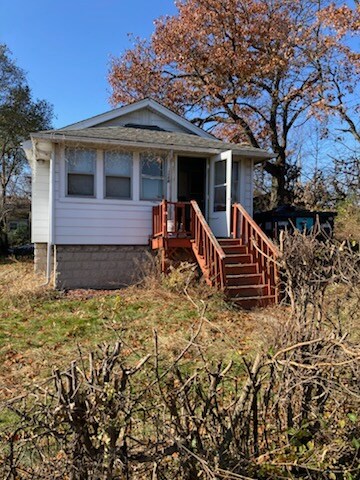 3748 Vermont St, Gary, IN 46409