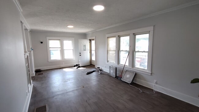 941 E Richmond St, Kokomo, IN 46901 - photo 2