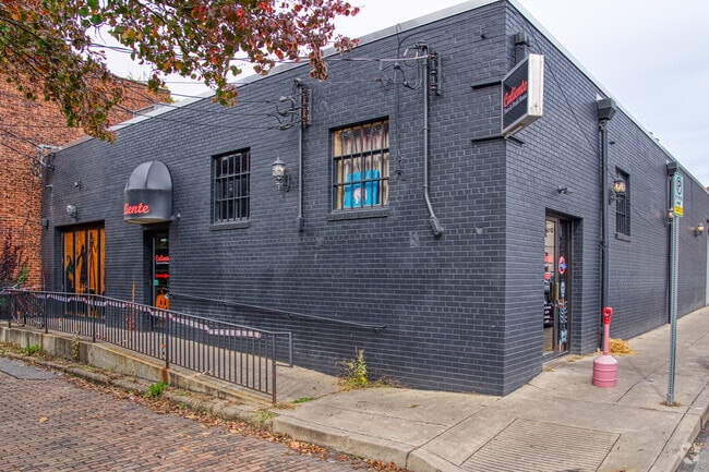 Caliente offers pizza, burgers and many craft brews in Sewickley Village, near Leet Township.