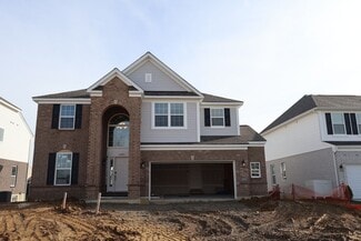 5650 White Pine Ln, Fairfield Township, OH 45011