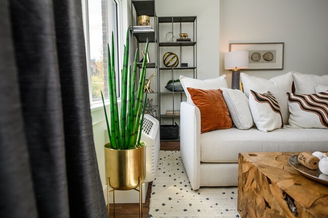 The George Besaw, Portland, OR 97210 - photo 3