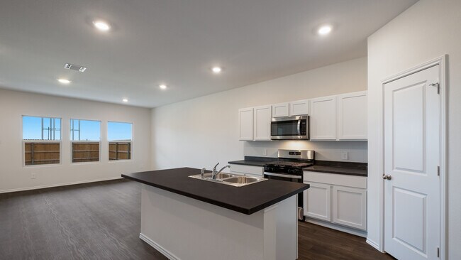 314 Arnold Loop unit 36199853, Uhland, TX 78640 - photo 4