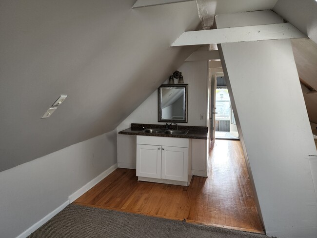 1211 Highland Ave unit B, Berwyn, IL 60402 - photo 6