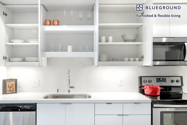 8820 Sepulveda Eastway unit FL1-ID168, Los Angeles, CA 90045 - photo 7