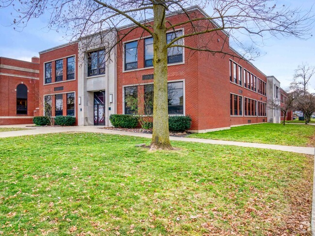 College Square Elementary boasts a 15:1 student to teacher ratio.