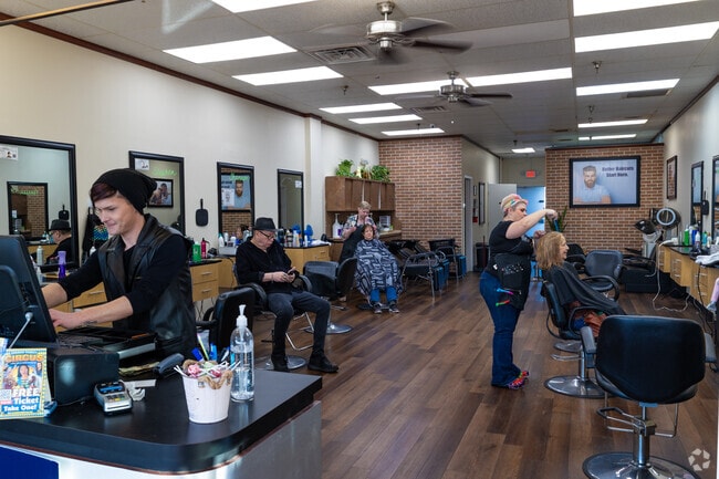 Cuts by Us offers convenient haircuts near Highway 29 in Gonzalez.