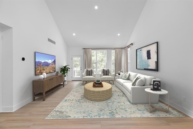 5340 Trail Vista Dr, West Bloomfield, MI 48323 - photo 4