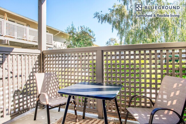 10870 N Stelling Rd unit FL1-ID382, Cupertino, CA 95014 - photo 4