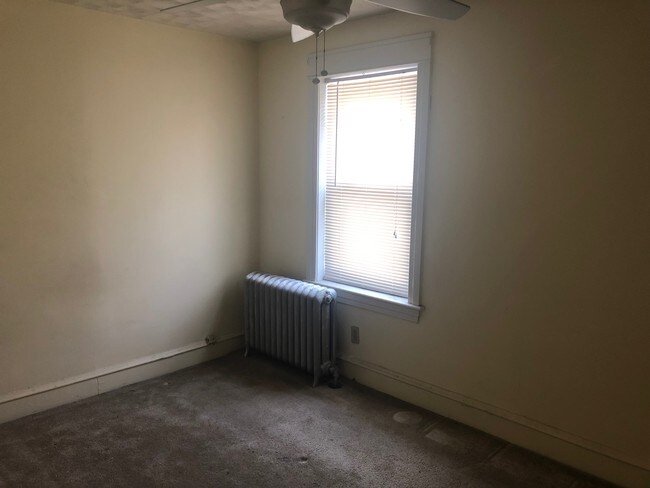 448 Seville St unit 3rd, Philadelphia, PA 19128 - photo 4