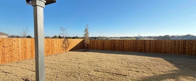 1011 Colgate Cir, Princeton, TX 75407 - photo 3