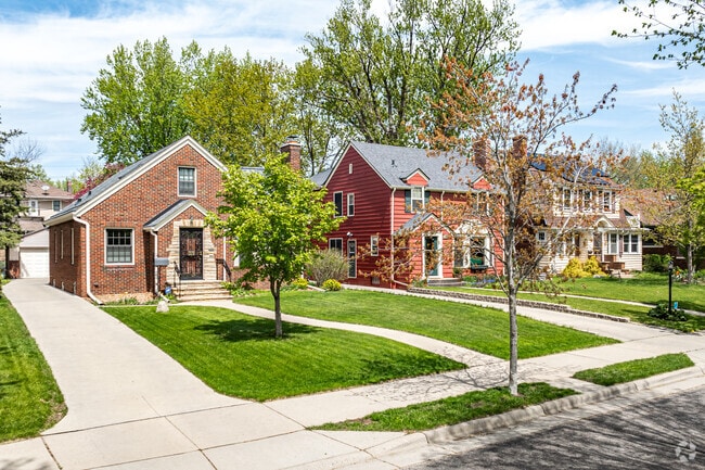Take a walk and obverse the colorful houses that make up the Como Park neighborhood.