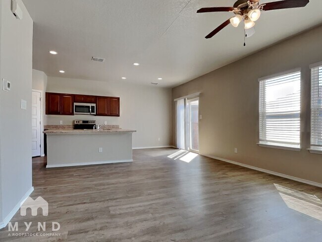 4105 Asher Aly, Saint Hedwig, TX 78152 - photo 6