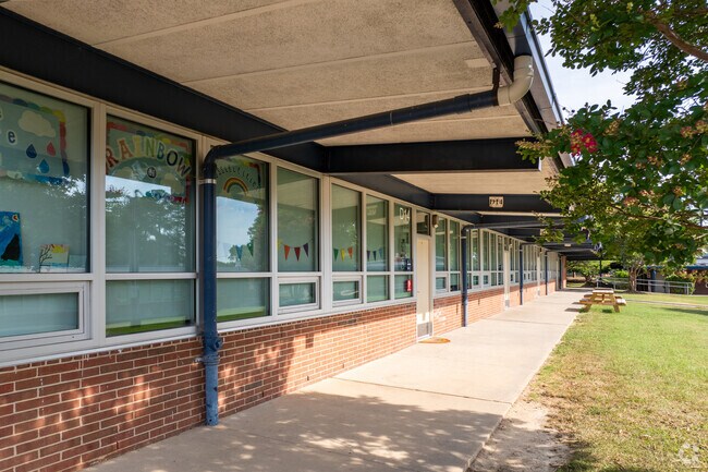 The classrooms of Pinchbeck Elementary School.