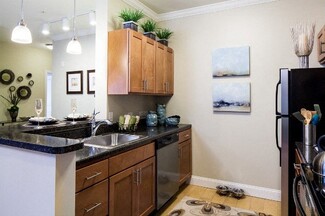 200-220 Trotter Rd, Weymouth, MA 02190