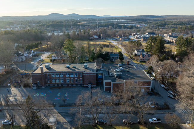 Webster Elementary School is a public school in Manchester.