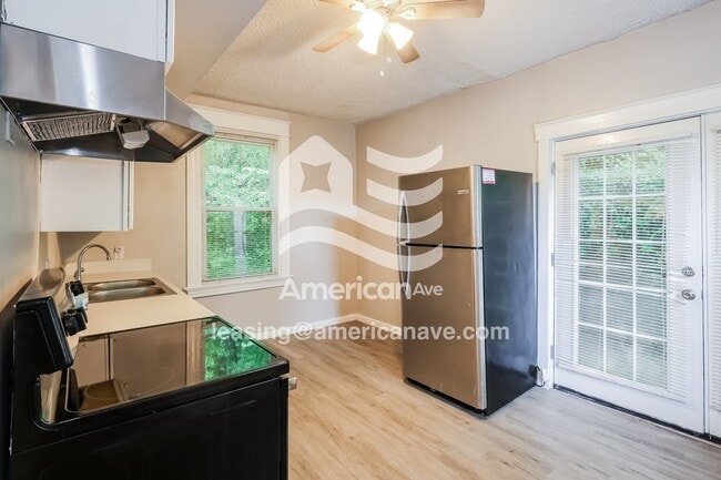 318 Purcell Ave, Cincinnati, OH 45205 - photo 7