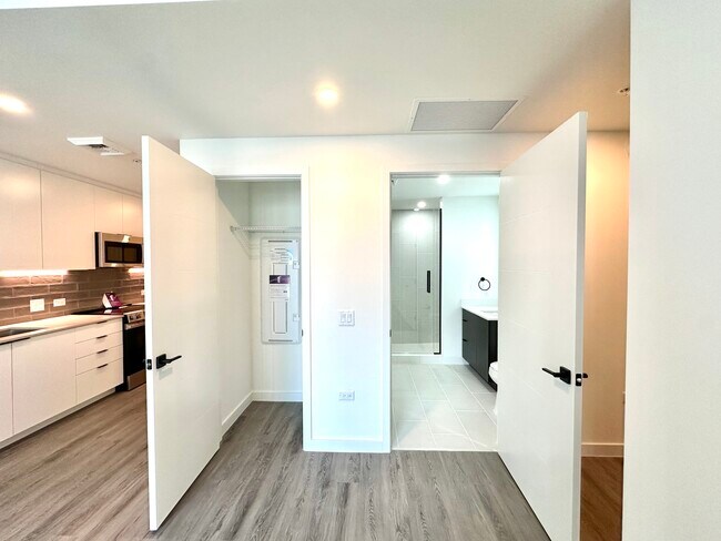 1900 NW 1st Place unit A12, Miami, FL 33136 - photo 6