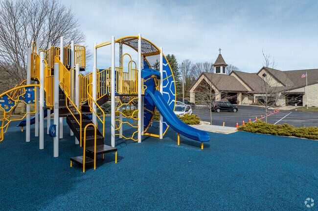 Crown of Life Lutheran Schools education is based on a Biblical perspective.