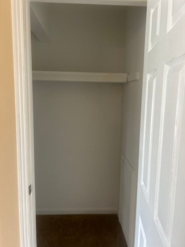 19102 E 14 Mile Rd unit 19102 14 mile rd, Roseville, MI 48066 - photo 7