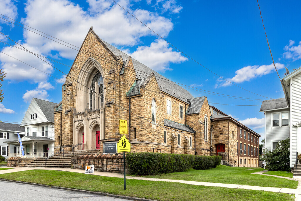 The Lutheran Academy is a private Christian school in the Green Ridge neighborhood.