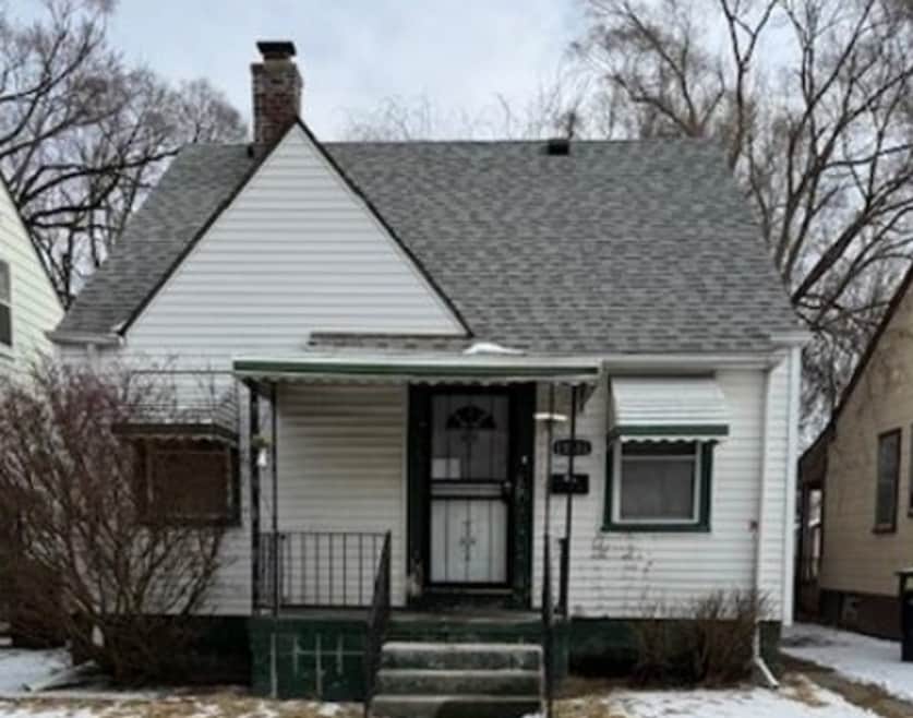 Freshly Renovated Single Family Home In De...