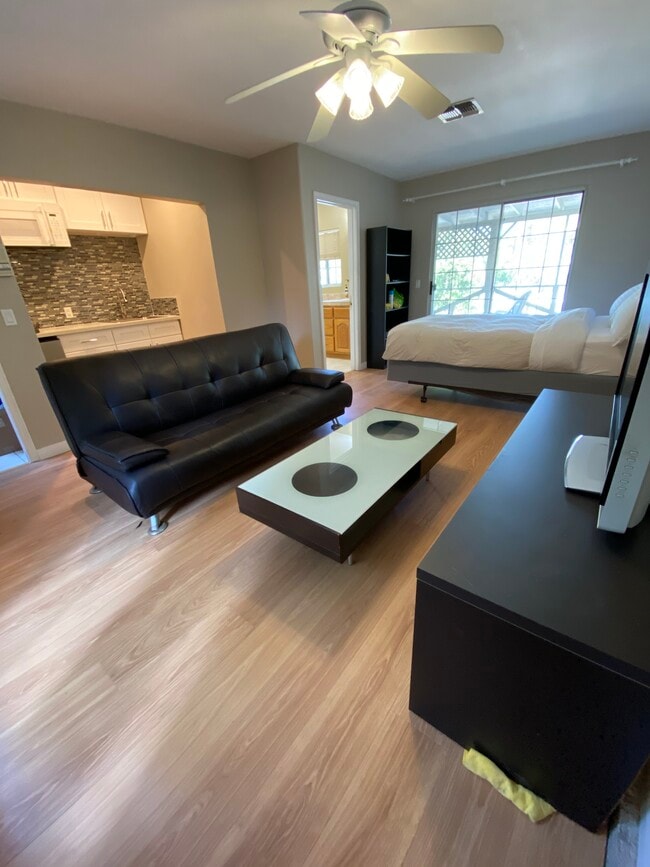 777 Stephens Ave, Fullerton, CA 92833 - photo 2