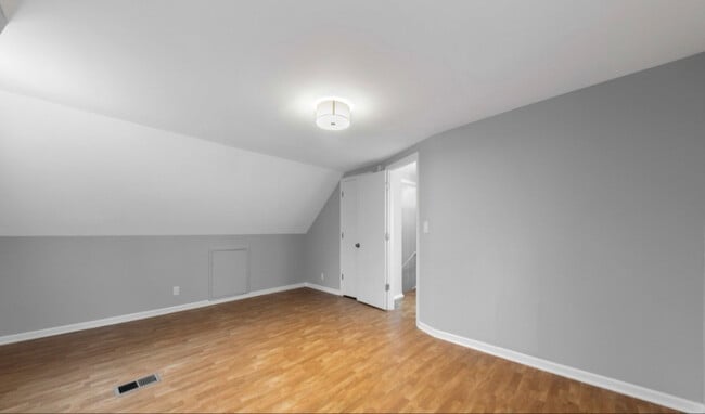 11600 S Kilbourn Ave, Alsip, IL 60803 - photo 3