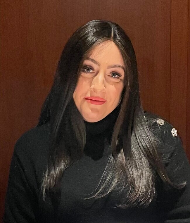 Real Estate Agents near Jhs 14 Shell Bank