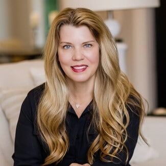 Pamela Racz-Tucker