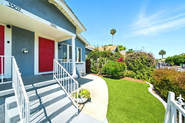 3305 W 27th St, Los Angeles, CA 90018 - photo 3