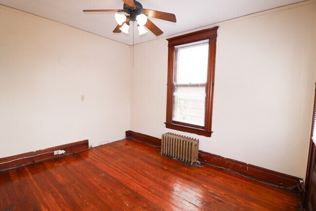 2353 Ohio Ave unit 3, Cincinnati, OH 45219 - photo 6