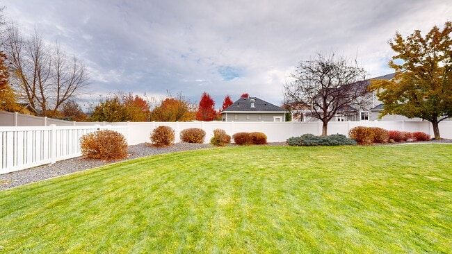 17211 E Rosemont Ln, Greenacres, WA 99016 - photo 2