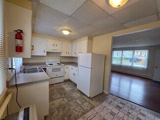 20 Booker St Unit B, Lisbon, ME 04252