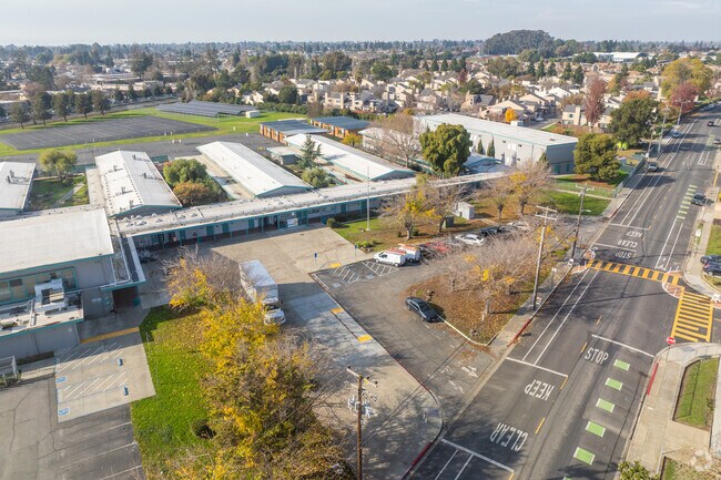 Cesar Chavez Middle School in Hayward has a 40 to one student to teacher ratio on Great Schools.