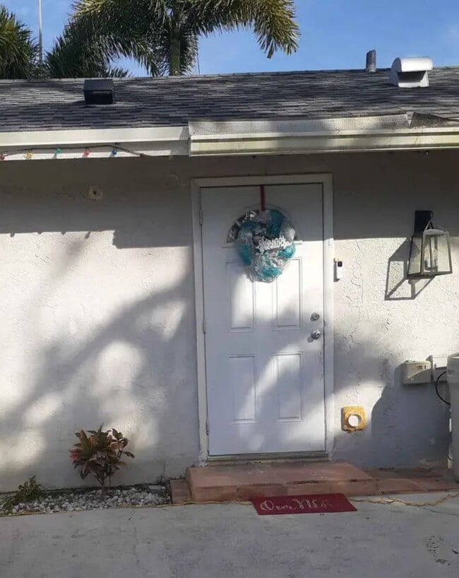 11984 57th Rd N, West Palm Beach, FL 33411