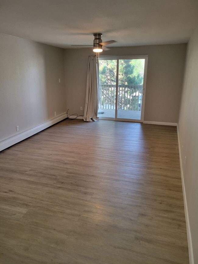 1302 S Parker Rd, Denver, CO 80231 - photo 4