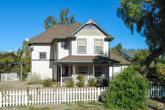 Find your dream home in Los Alamos.