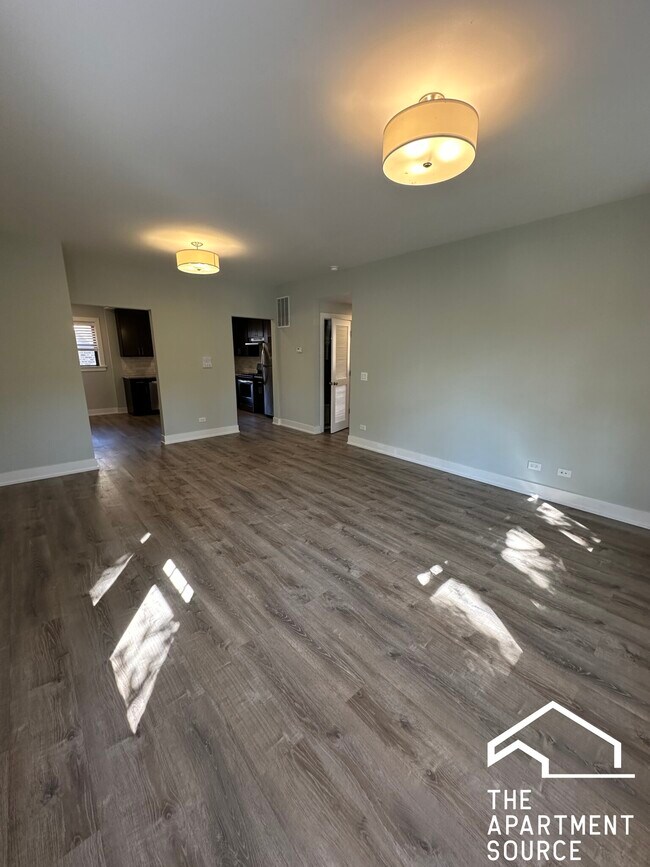 1142 Maple Ave unit 3, Evanston, IL 60202 - photo 6