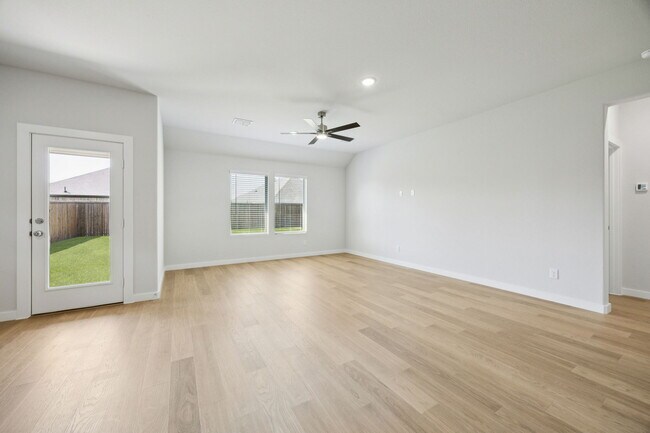 622 Marigold Hill Way, McKinney, TX 75071 - photo 7