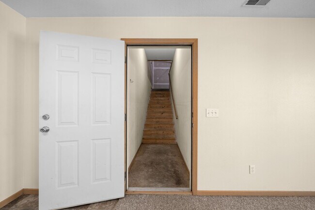 1420 E Redwood Blvd unit 1420 E Redwood BLVD, Brandon, SD 57005 - photo 3