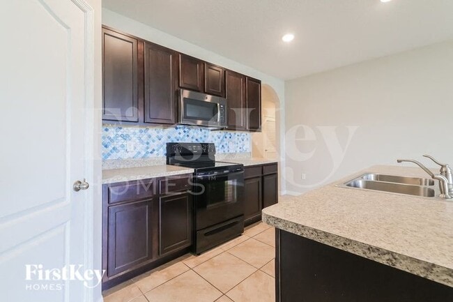 401 Panda Place, Davenport, FL 33837 - photo 4