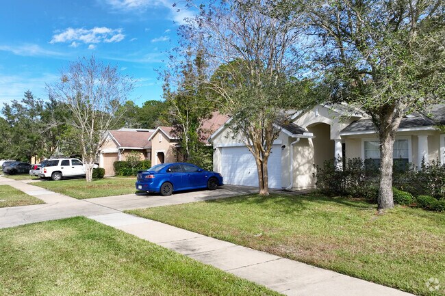 Single-story homes and sidewalks abound in Arrowhead.