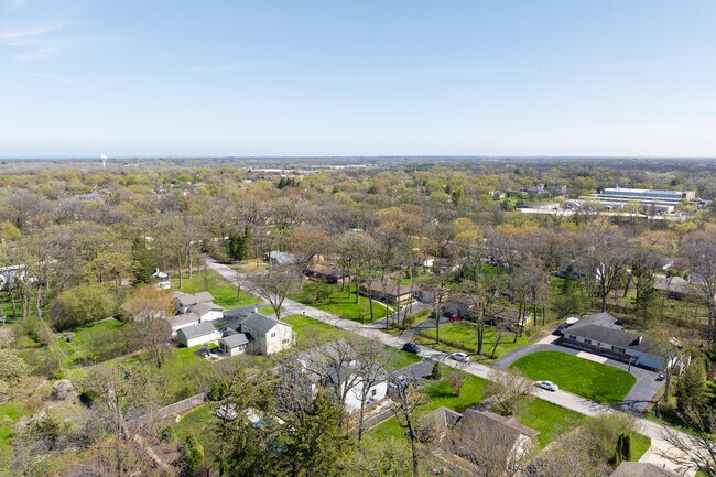 Knollwood is an unincorporated community with a population of about 2,000 people.