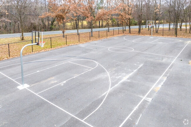 Annapolis Middle School in Annapolis helps students foster a love for knowledge.