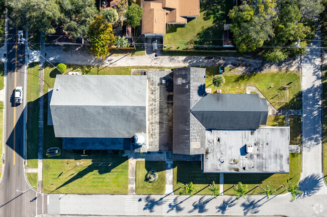 Discover history around New Life Christian Academy.