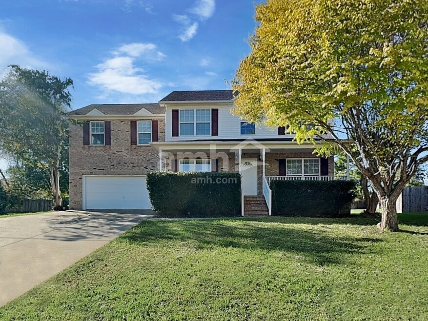 204 Bates Ct, Spring Hill, TN 37174 - photo 1