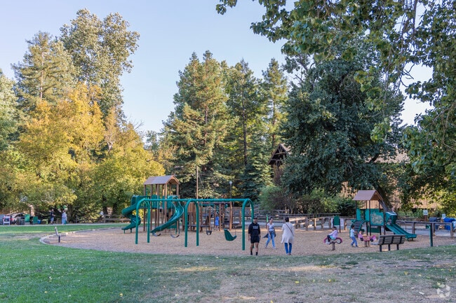 Felton’s Covered Bridge Park offers a peaceful retreat with a vintage wooden bridge, children’s play area, and tree-shaded picnic lawns.