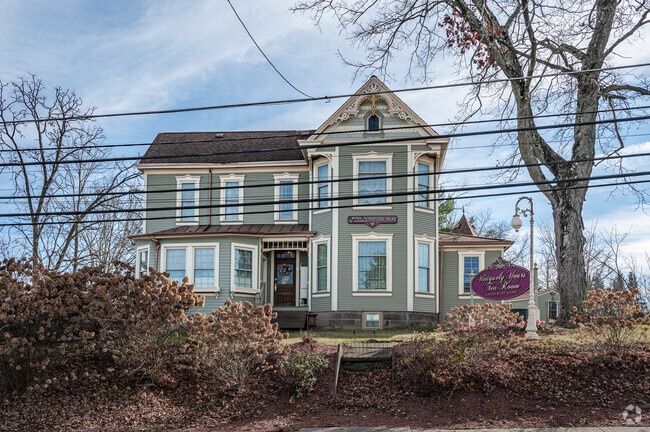 Uniquely Yours Tea Room entertains guests near Mount Pleasant Township.